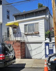 3314 109th St