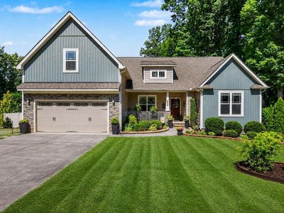303 Laurel Oaks Dr