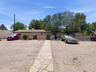 8700 Northeastern Blvd NE