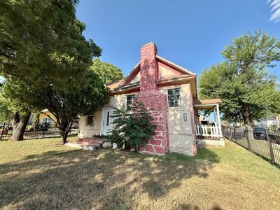 3300 N Pecan St