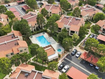2554 Olive Dr APT 8