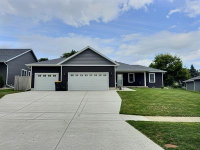 336 Village Ln