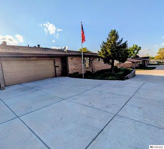 1048 S 13th Ave APT 202