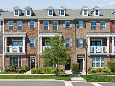 4951 Settlers Market Blvd