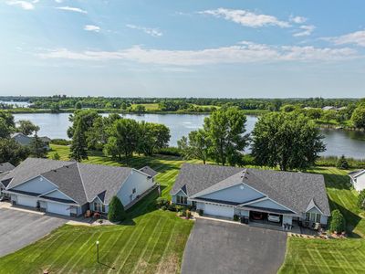 412 Voyager Dr