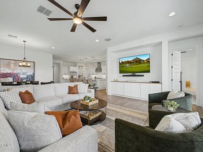 8432 W SOLANO Drive