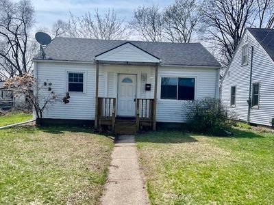 223 Grand Blvd