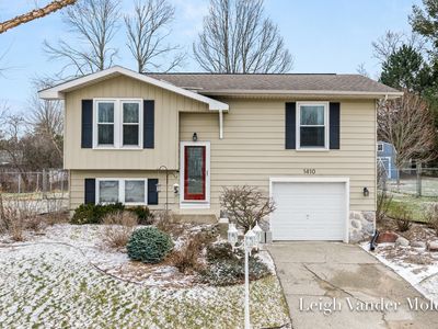 1410 Beckwith Ave NE