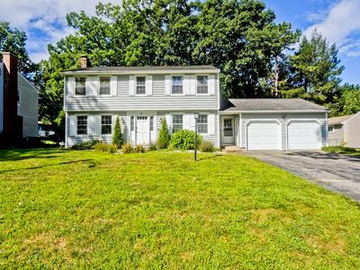 50 Crystal Brook Dr