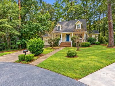 105 Blackthorne Cir