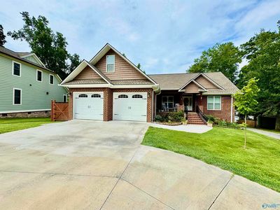 3519 Colonial Dr