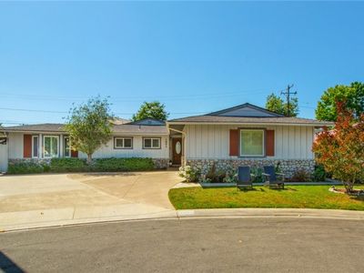 1951 Aliso Ave