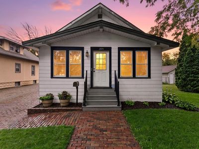 209 3rd St W