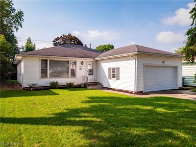 Property at 4810 Fairlawn Rd, Lyndhurst, OH