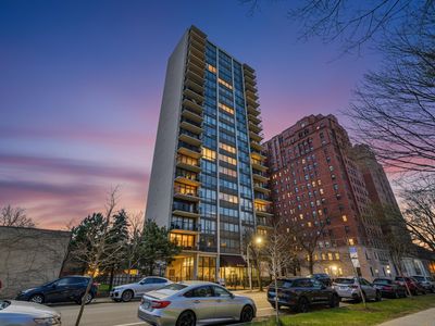 6701 S Crandon Ave APT 8C