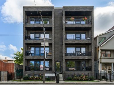 1511 W Irving Park Rd #4E