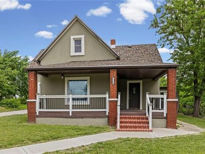 330 Garfield Ave