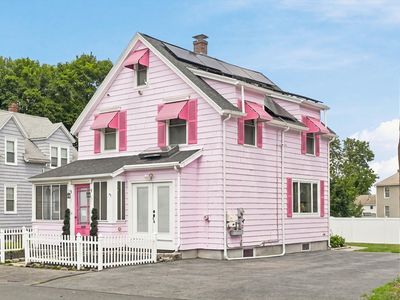 38 Eastman Ave