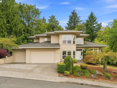 65 SE Avondale Ct