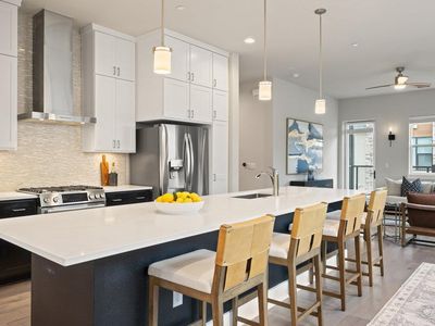 3900 Sightline St #127