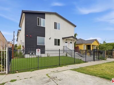 851 E 76th Pl