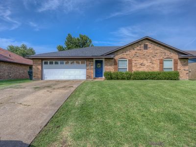 5427 Shasta Dr