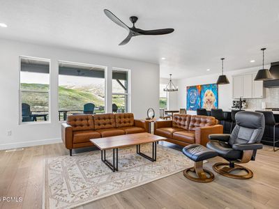 458 W Ascent Dr