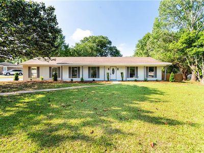 2549 Meadowview Dr