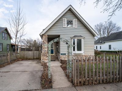 Property at 1028 Livingston Ave, West Saint Paul, MN