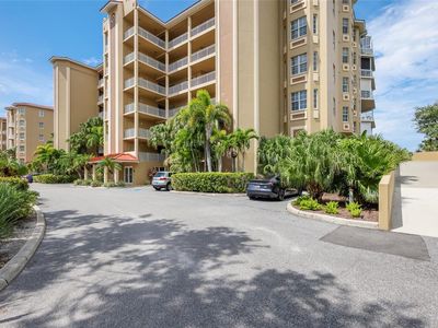 5100 JESSIE HARBOR DRIVE #404