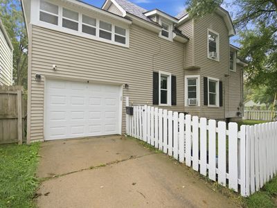 1522 W Main St