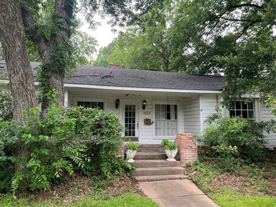 Property at 1420 N Shannon St, Sherman, TX