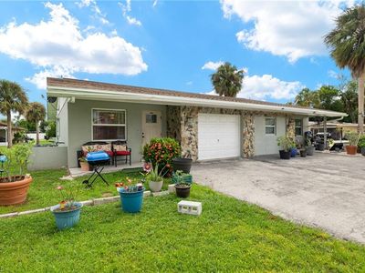 1078/1080 Southdale Rd