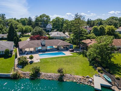1866 Berry Ln