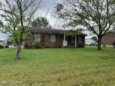 242 Lloyd Ln