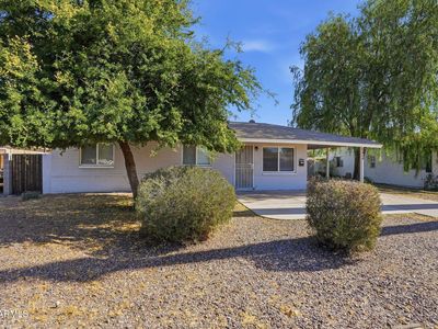 2416 W STELLA Lane