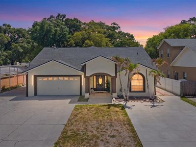 8019 N Gomez Ave