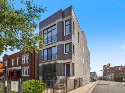 2535 W Flournoy St #3