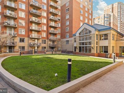3835 9th St APT 104W