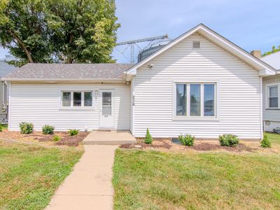 236 W Johnson St