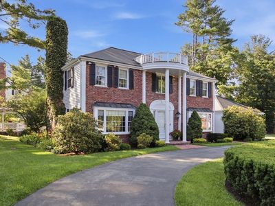 2 Russell Rd