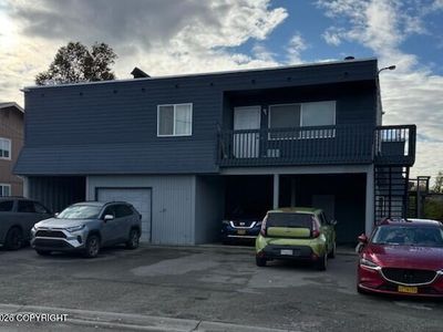 3102 W 33rd Ave