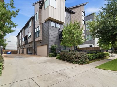 6016 Hudson St #2