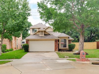 2080 Montclair Ln