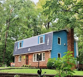 275 Castle Dr