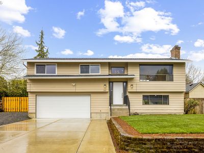 1187 NE Centurion Dr