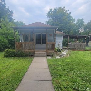 707 Maple St