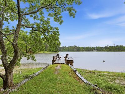 137 Lakeview Dr