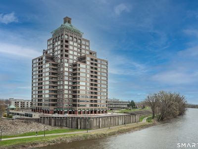 235 East River Drive #903