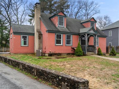 32 Longfellow Rd